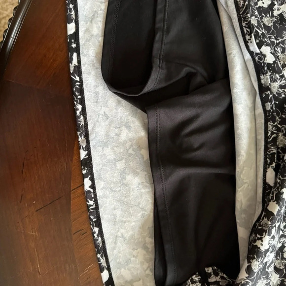 Tranquility by Colorado Clothing Women's Golf Skirt- Small- Black Print - Picture 6 of 7